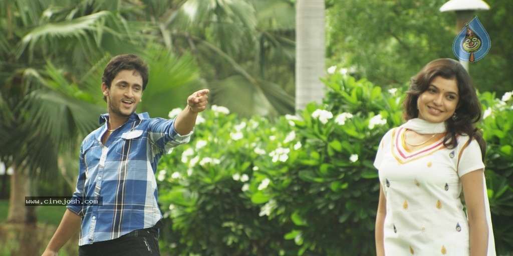 Ninu Chusaka Movie Stills n Posters - 38 / 72 photos