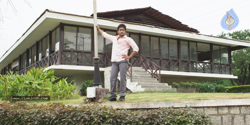 Ninu Chusaka Movie Stills n Posters - 60 / 72 photos