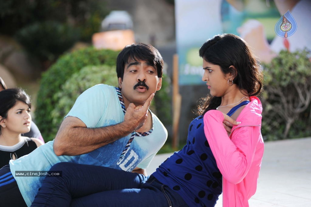 Nippu Movie Latest Stills - 2 / 40 photos