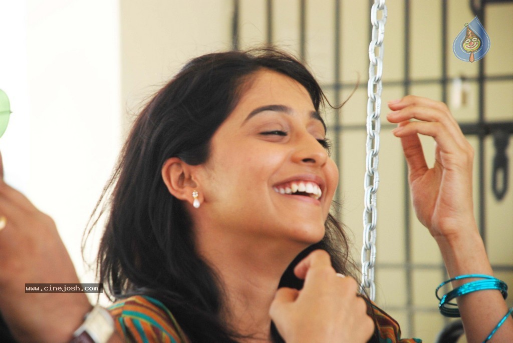 Nirnayam Movie Stills n Walls - 7 / 9 photos