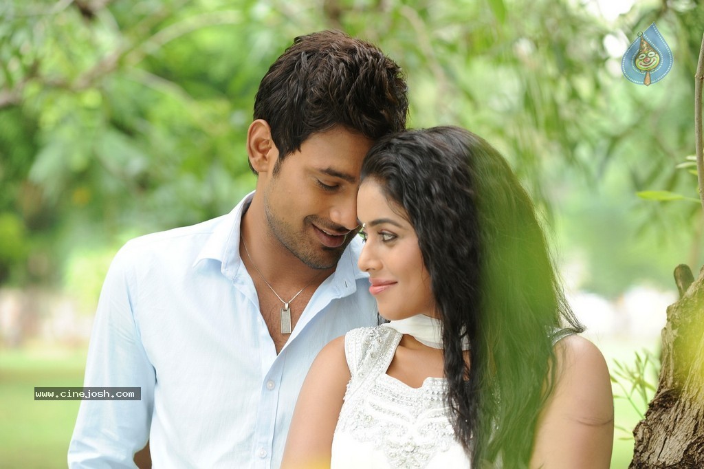 Nuvvala Nenila Movie New Stills - 33 / 52 photos
