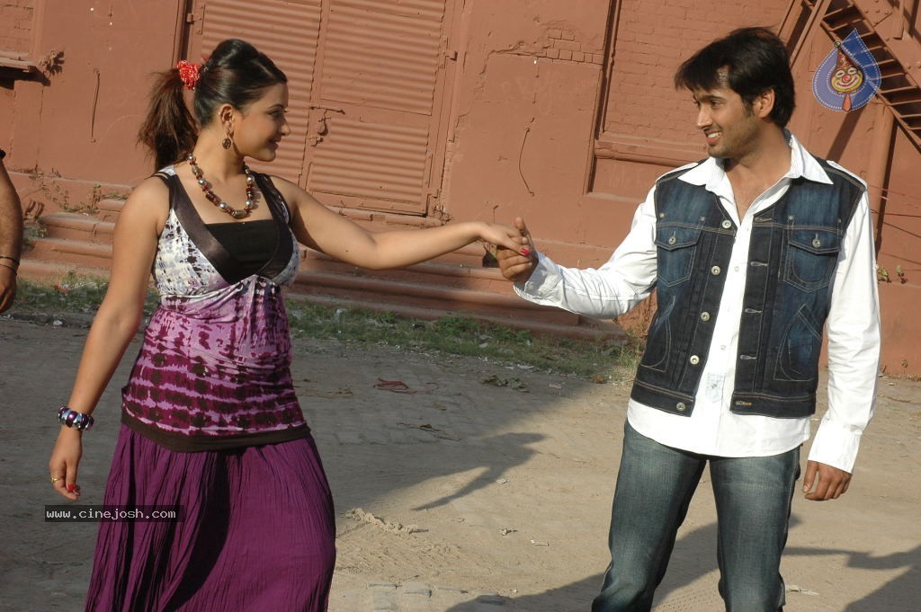 Nuvvekkadunte Nenakkadunta Movie Stills - 39 / 70 photos