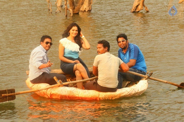 Nuvvu Nenu Osey Orey Movie Posters and Stills - 5 / 62 photos