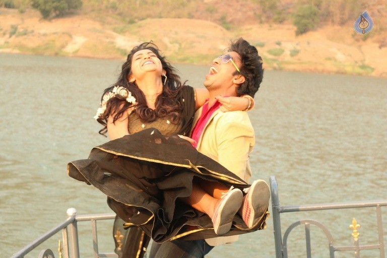 Nuvvu Nenu Osey Orey Movie Posters and Stills - 28 / 62 photos