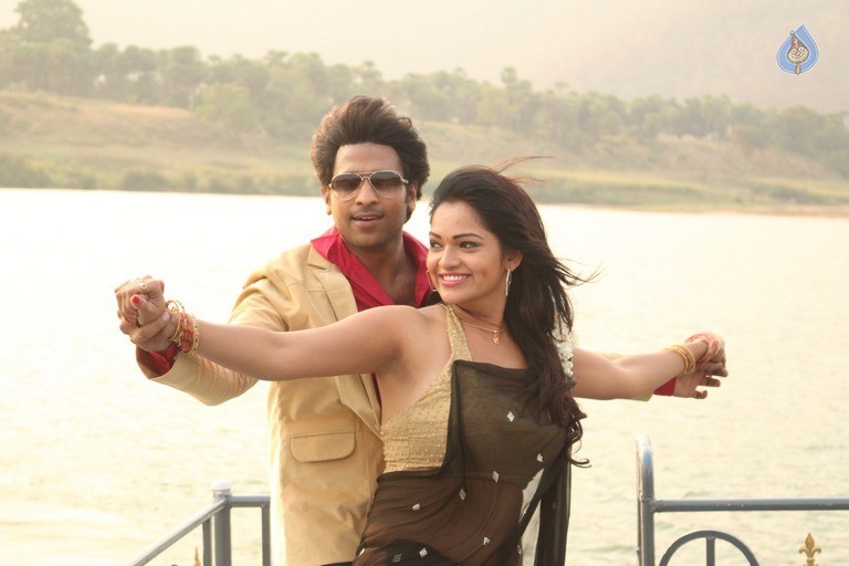 Nuvvu Nenu Osey Orey Posters and Photos - 7 / 18 photos