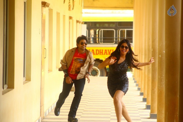 Nuvvu Nenu Osey Orey Posters and Photos - 9 / 18 photos