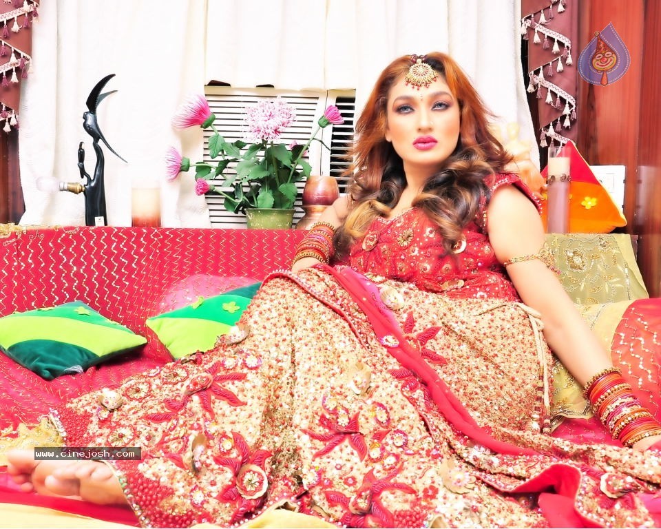 O Malli Movie New Stills - 11 / 33 photos