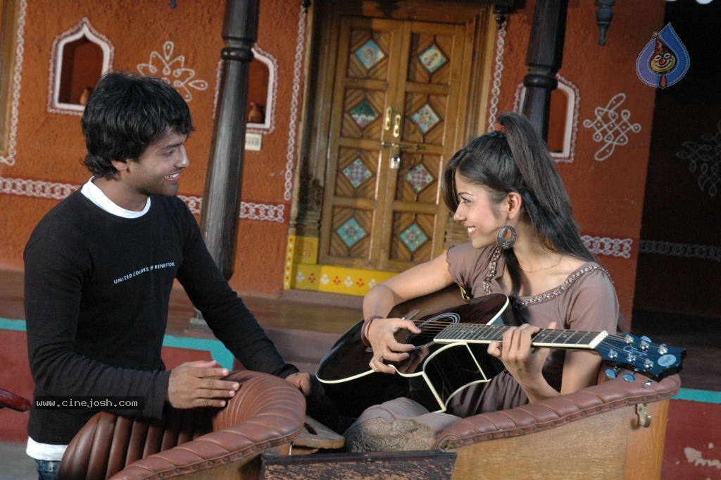 O Manasa Movie New Stills - 35 / 44 photos