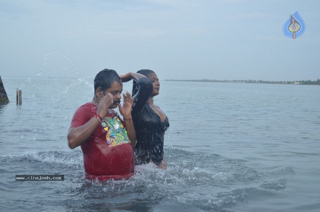 Oho Tamil Movie Stills - 19 / 77 photos