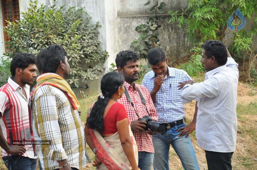 Oho Tamil Movie Stills - 20 / 77 photos