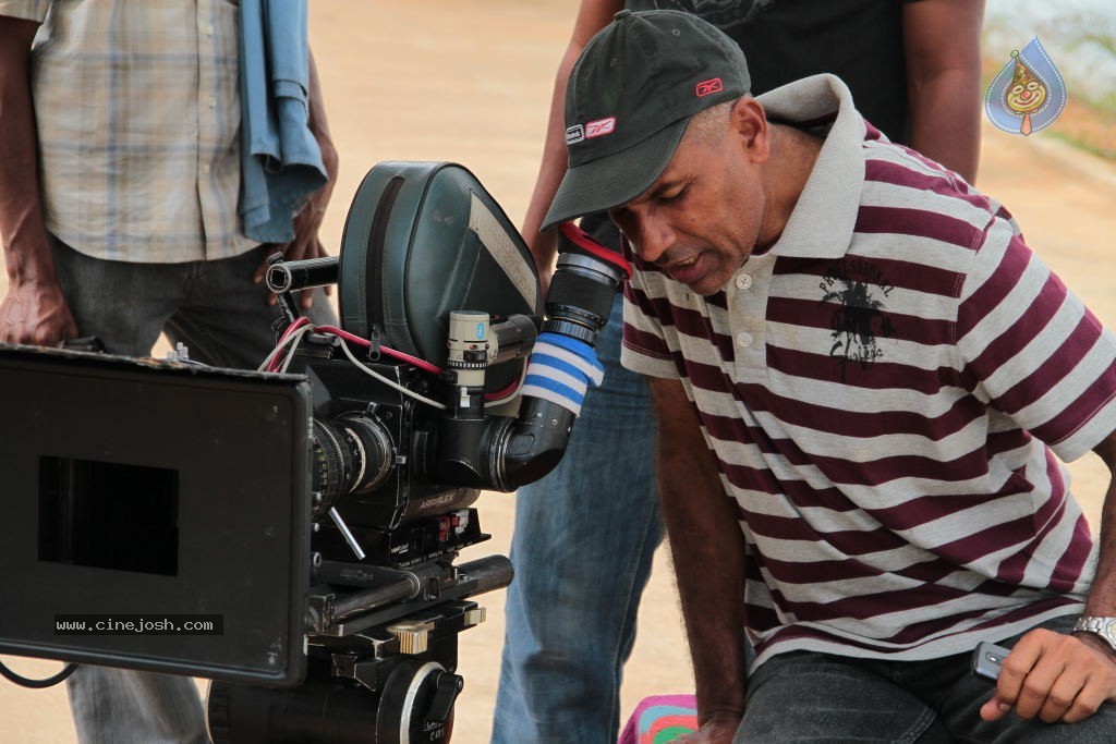 Oka College Story Movie Stills - 16 / 30 photos