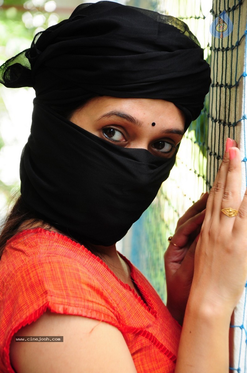 Oka Criminal Premakatha Movie Stills - 10 / 19 photos