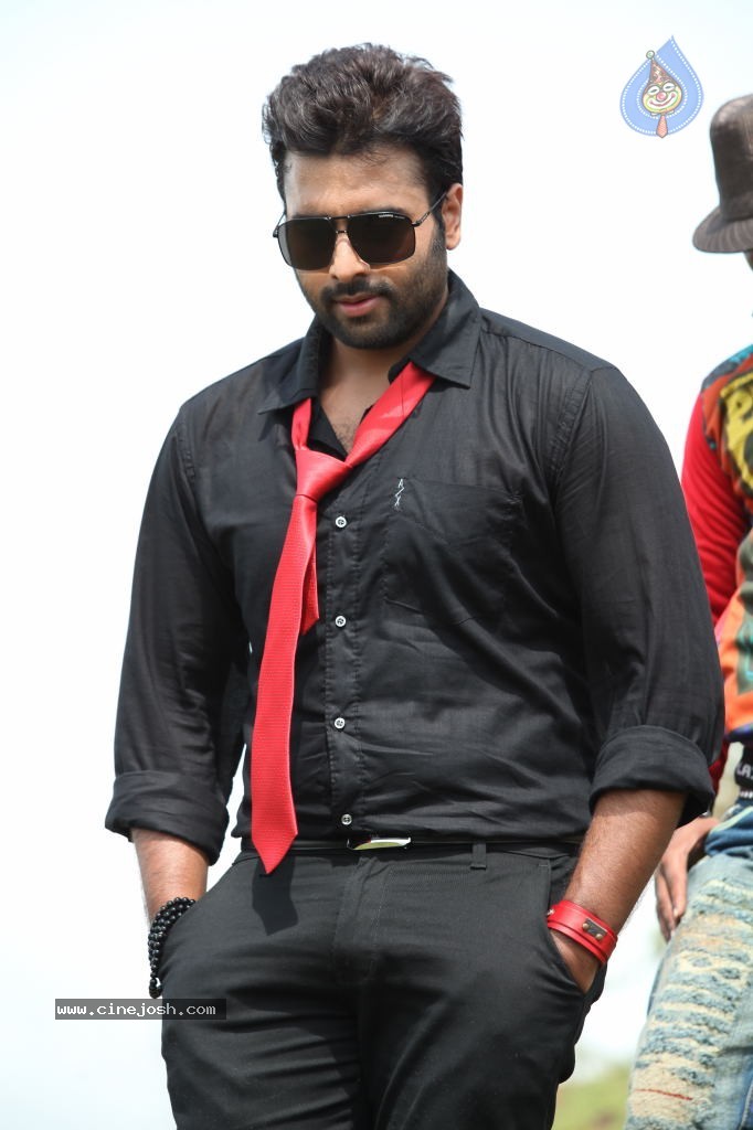 Okkadine Movie Latest Stills - 5 / 24 photos