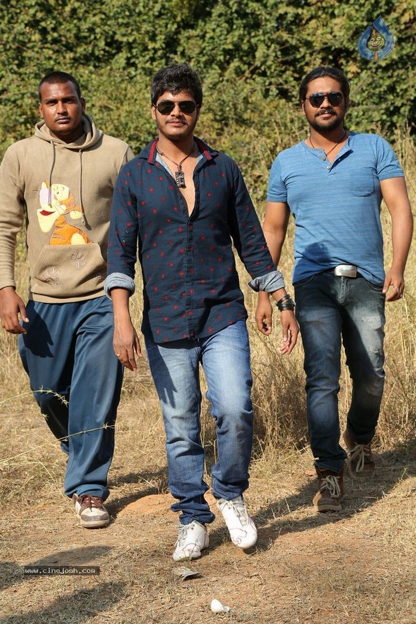 Okkaditho Modalaindi Movie Stills - 21 / 27 photos