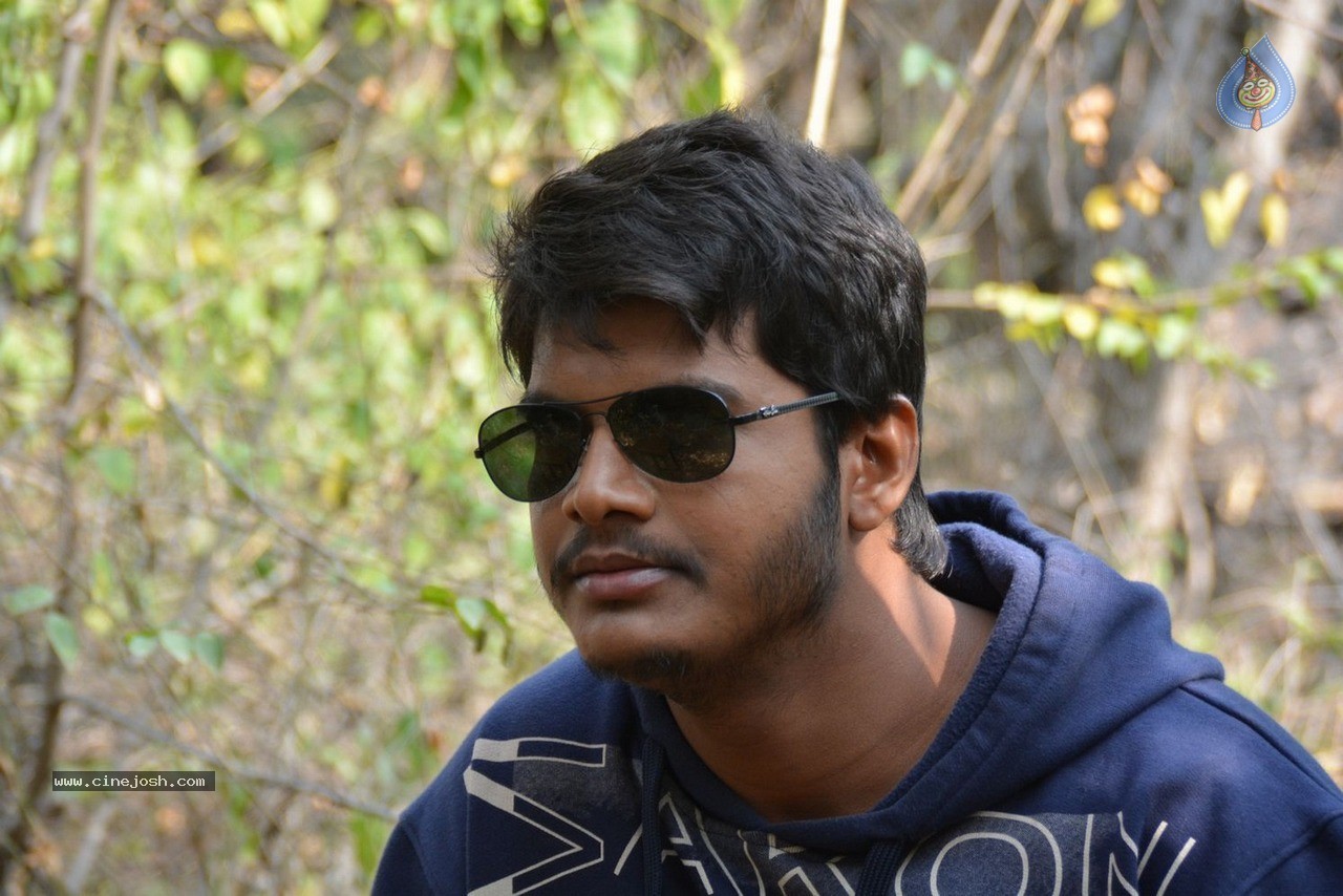 Okkaditho Modalaindi Movie Stills - 23 / 27 photos