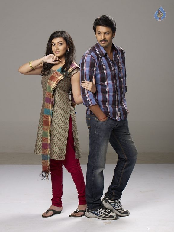 Om Shanti Om Tamil Movie Photos - 32 / 105 photos