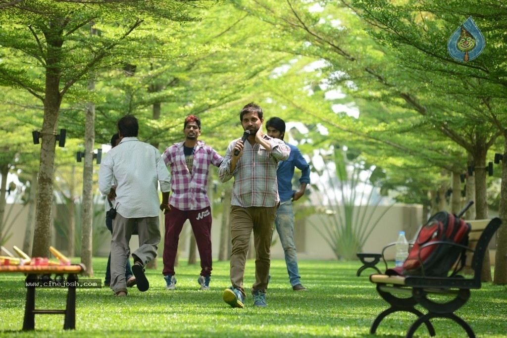 Oohalu Gusagusalaade Working Stills - 18 / 41 photos