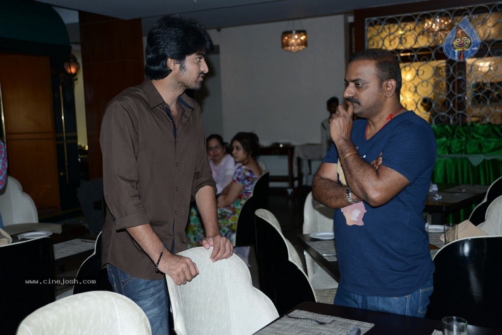 Oohalu Gusagusalaade Working Stills - 27 / 41 photos