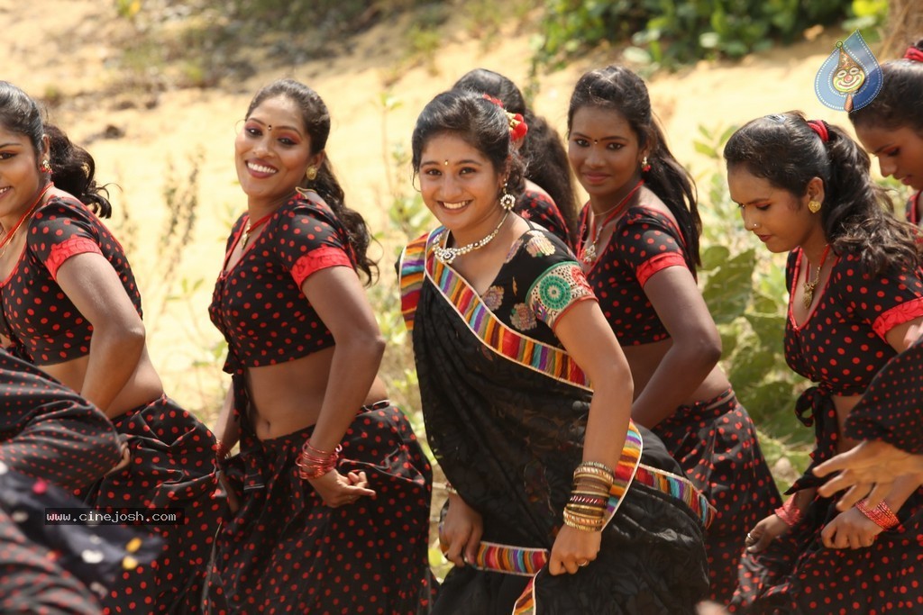 Ore Oru Raja Mokka Raja Tamil Movie Stills - 57 / 68 photos