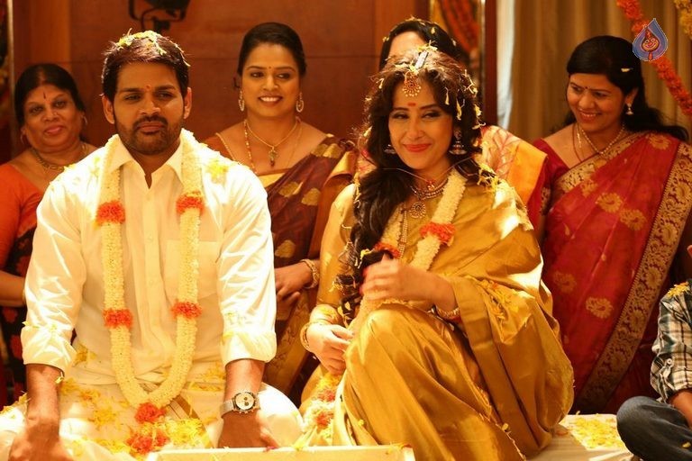 Oru Melliya Kodu Tamil Movie Photos - 27 / 42 photos