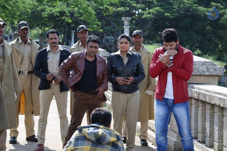 Oru Melliya Kodu Tamil Movie Photos - 35 / 42 photos