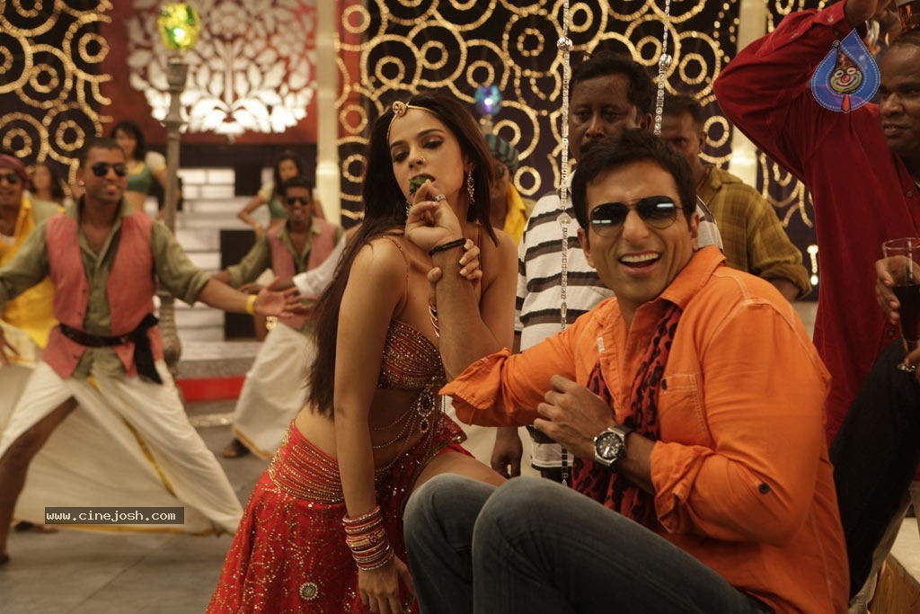 Osthi Tamil Movie Stills - 120 / 128 photos