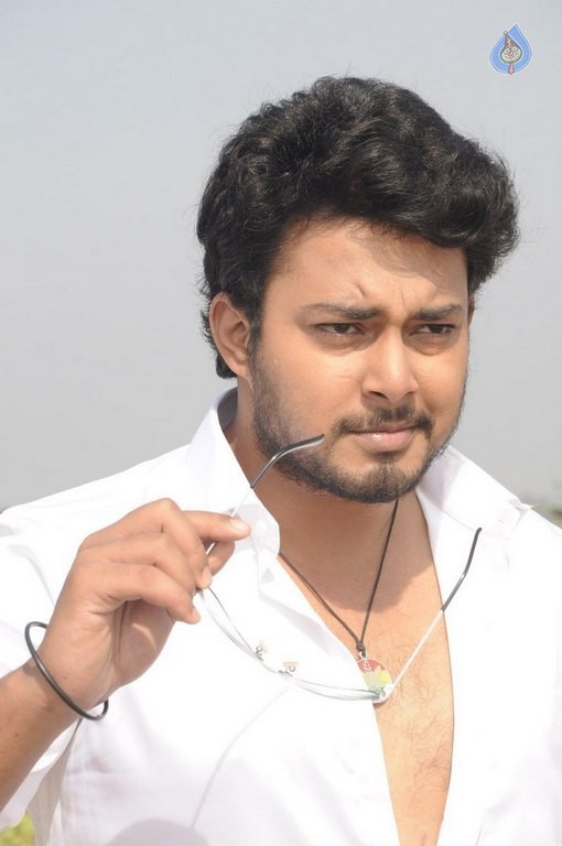 Paarkalaam Pazhagalam Tamil Film Photos - 22 / 27 photos