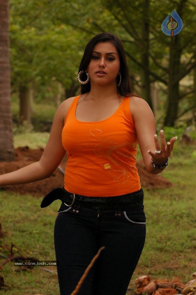 Pachi Mirapakai Movie Stills - 17 / 40 photos