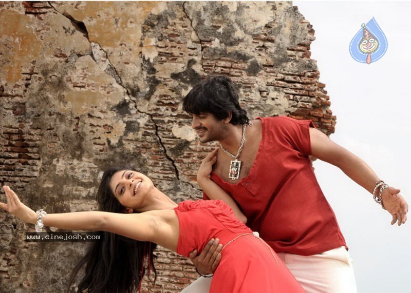 Padam Paarthu Kathai Sol Tamil Movie Stills - 23 / 82 photos