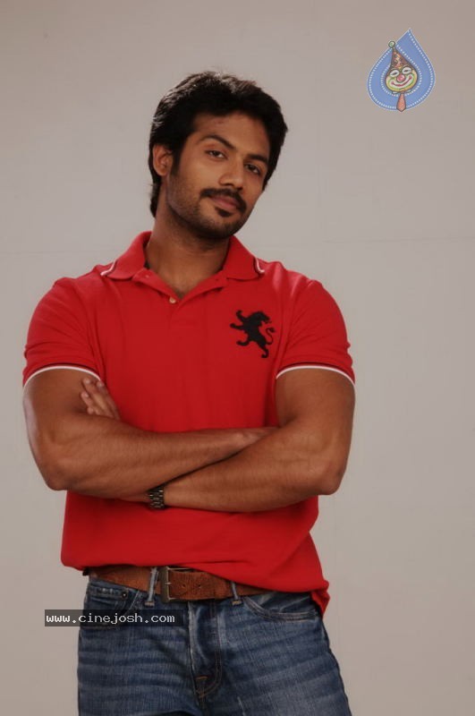 Padam Paarthu Kathai Sol Tamil Movie Stills - 47 / 82 photos