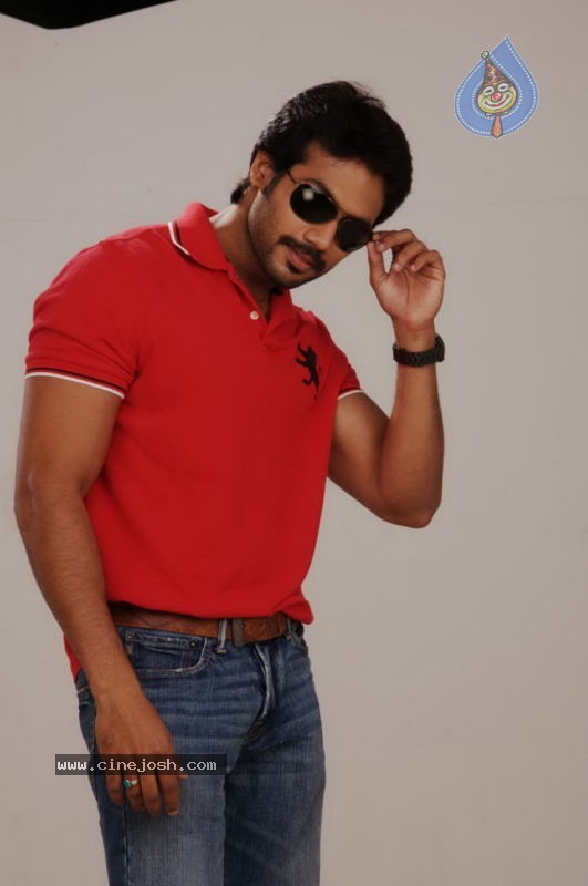 Padam Paarthu Kathai Sol Tamil Movie Stills - 55 / 82 photos