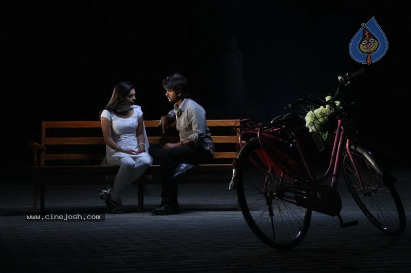 Padam Paarthu Kathai Sol Tamil Movie Stills - 59 / 82 photos