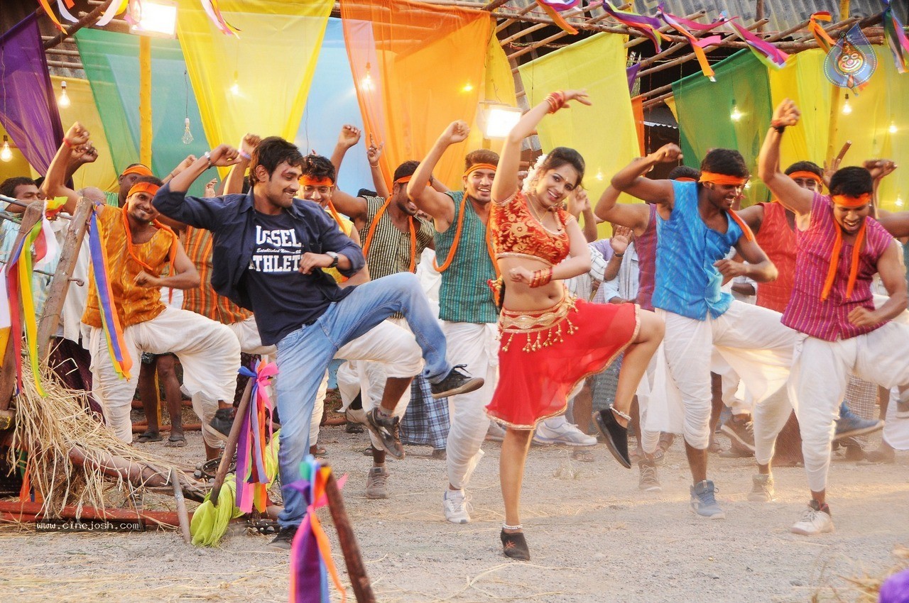 Paddanandi Premalo Mari Stills - 19 / 25 photos