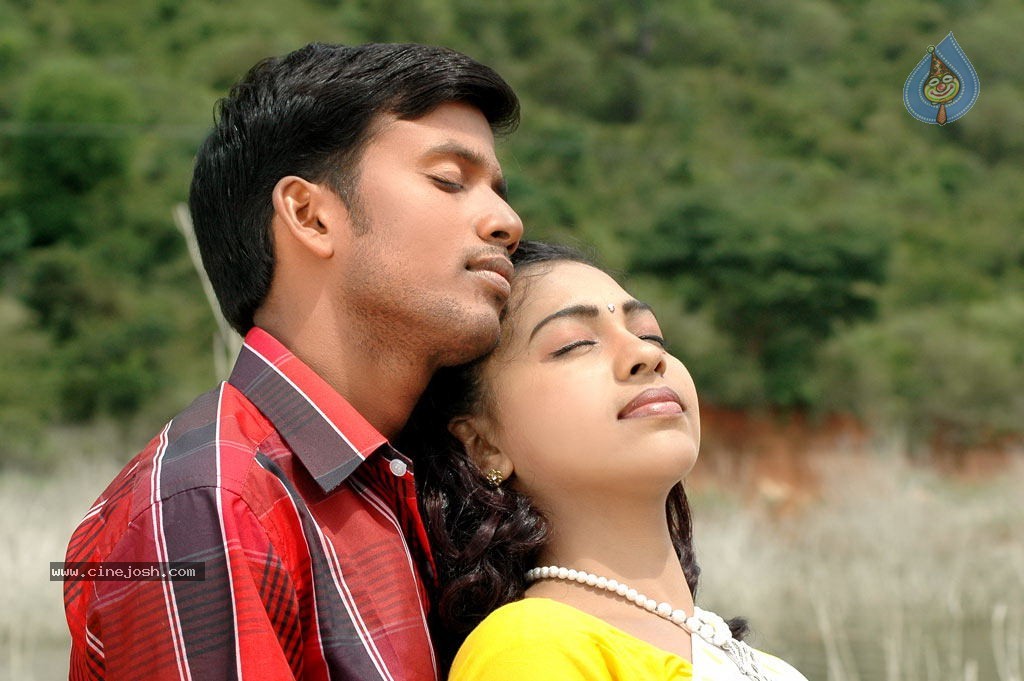 Padikira Vayasula Tamil Movie Hot Stills - 14 / 32 photos