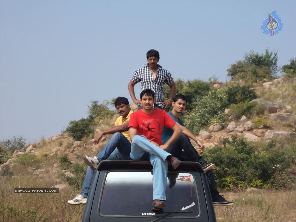 Padunu Movie Stills - 11 / 34 photos