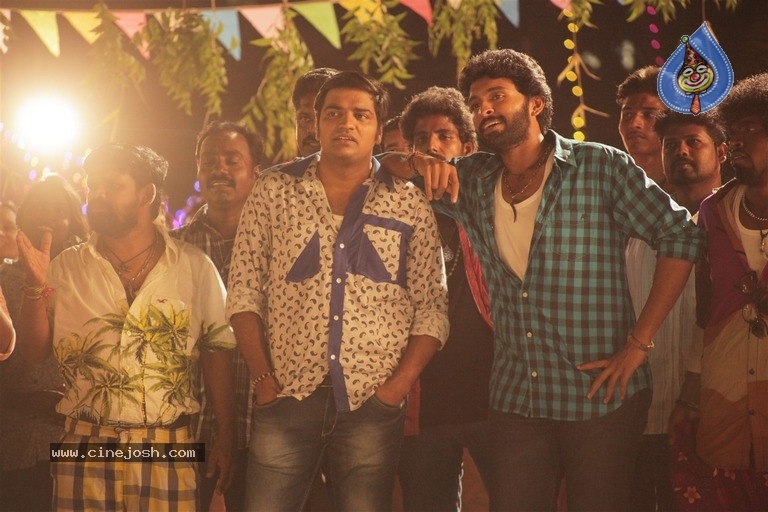 Pakka Movie Working Stills And Photos - 20 / 32 photos