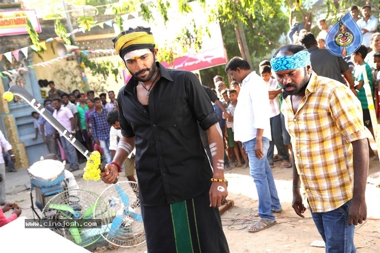 Pakka Movie Working Stills And Photos - 30 / 32 photos