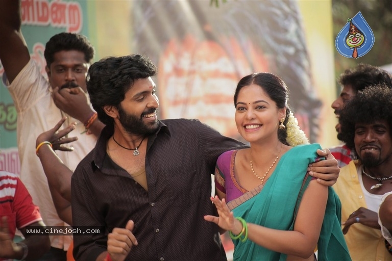 Pakka Movie Working Stills And Photos - 31 / 32 photos