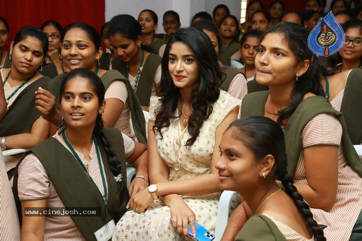 Palasa Team at Narasaraopeta College - 3 / 42 photos