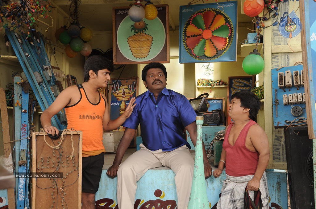 Pandi Oli Perukki Nilayam Tamil Movie Stills - 44 / 75 photos