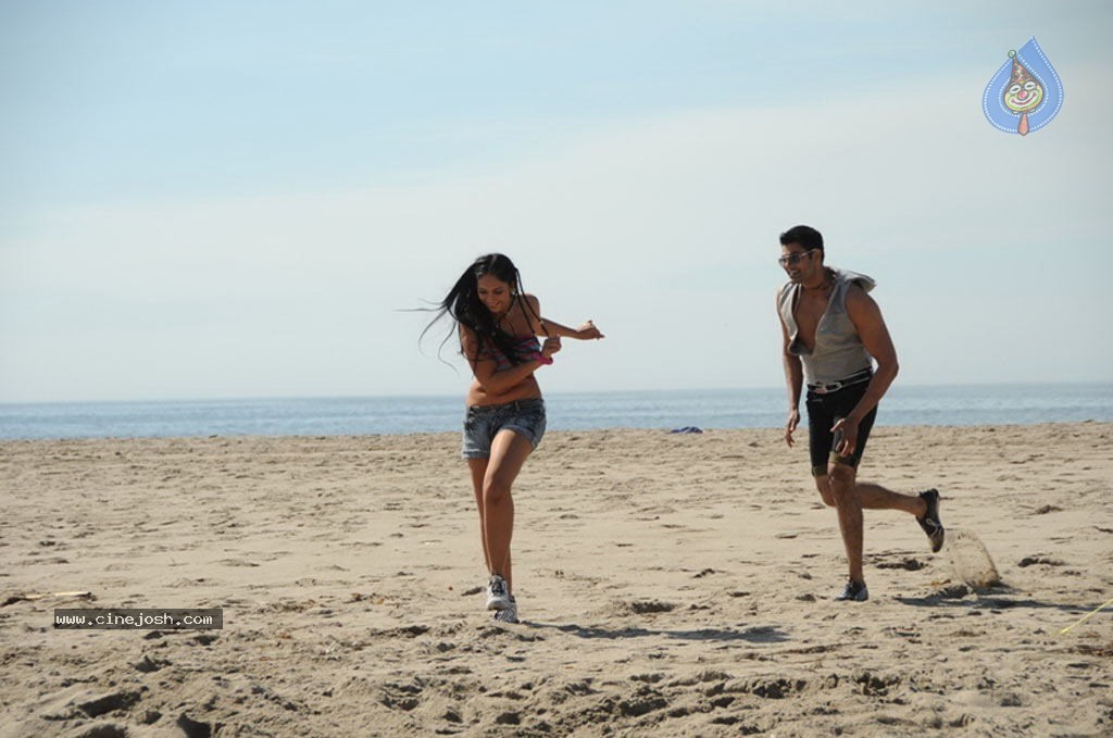 Pani Thuli Tamil Movie Spicy Stills - 5 / 78 photos