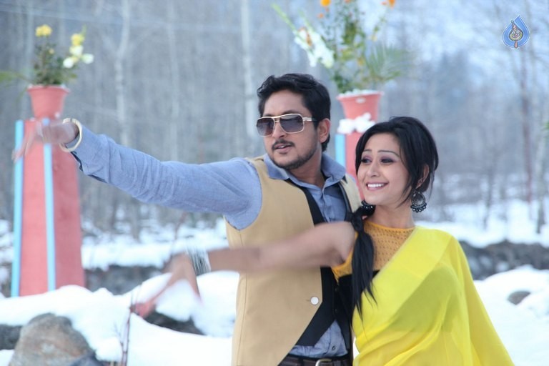 Panthulu Gaari Ammayi Posters and Photos - 13 / 61 photos