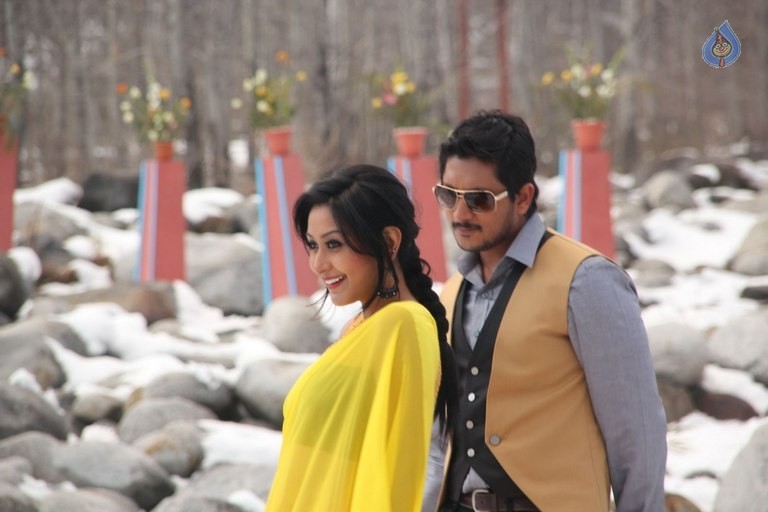 Panthulu Gaari Ammayi Posters and Photos - 17 / 61 photos