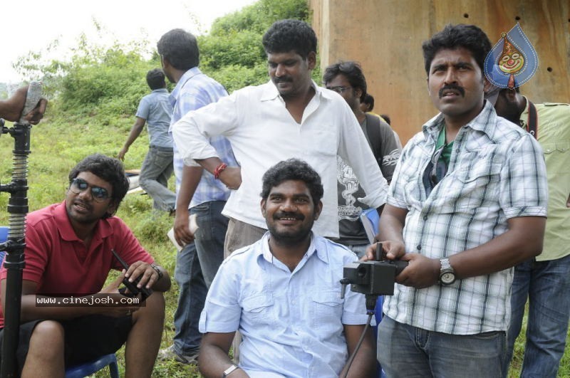 Parents Movie Working Stills - 13 / 30 photos