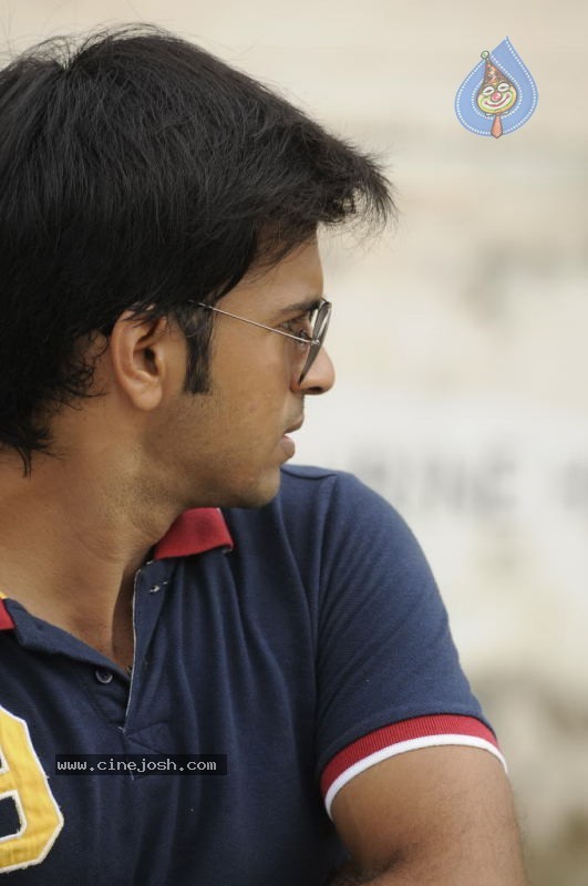 Parents Movie Working Stills - 17 / 30 photos