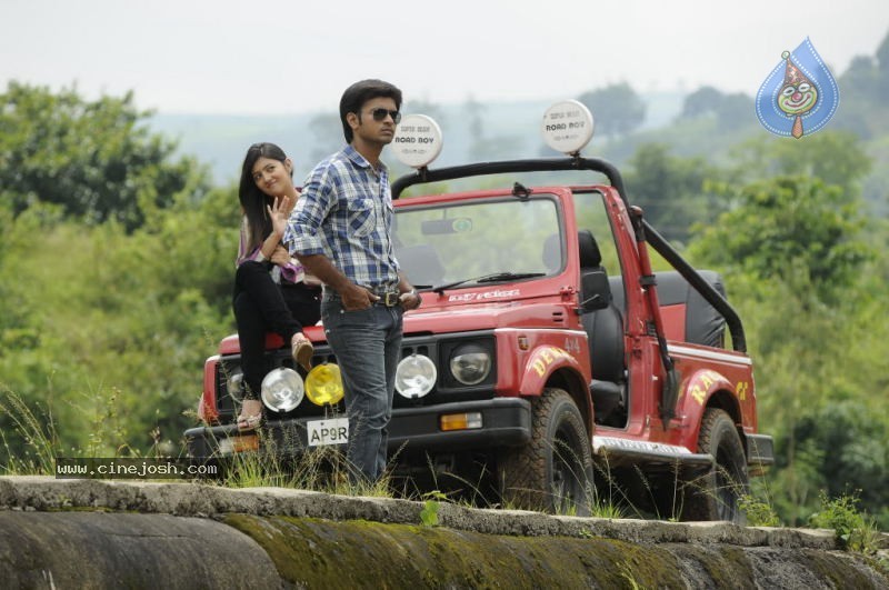 Parents Movie Working Stills - 18 / 30 photos