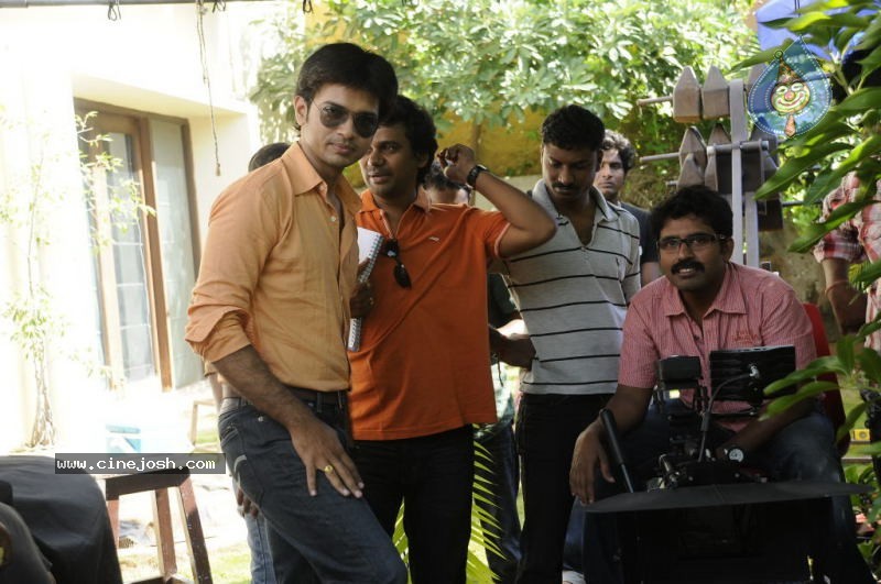 Parents Movie Working Stills - 25 / 30 photos
