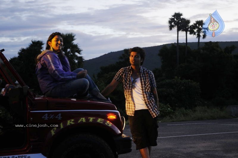 Parents Movie Working Stills - 26 / 30 photos