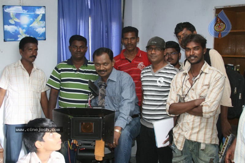 Parithi Tamil Movie Hot Stills - 31 / 60 photos