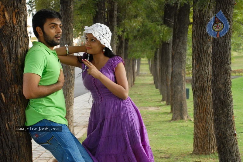 Parithi Tamil Movie Hot Stills - 42 / 60 photos